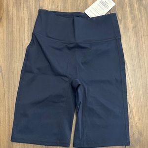 Fabletics Anywhere high-waisted short 9” inseam